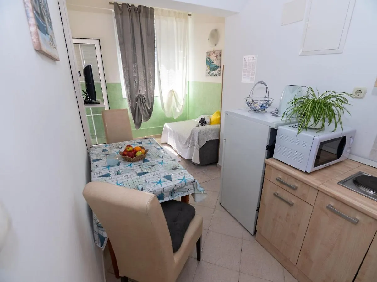 Apartments For Families With Children Lopar, Rab - 20830 0*, Lopar
