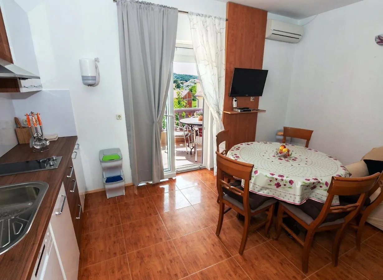 Apartments For Families With Children Lopar, Rab - 20830 0*, Lopar Croatia