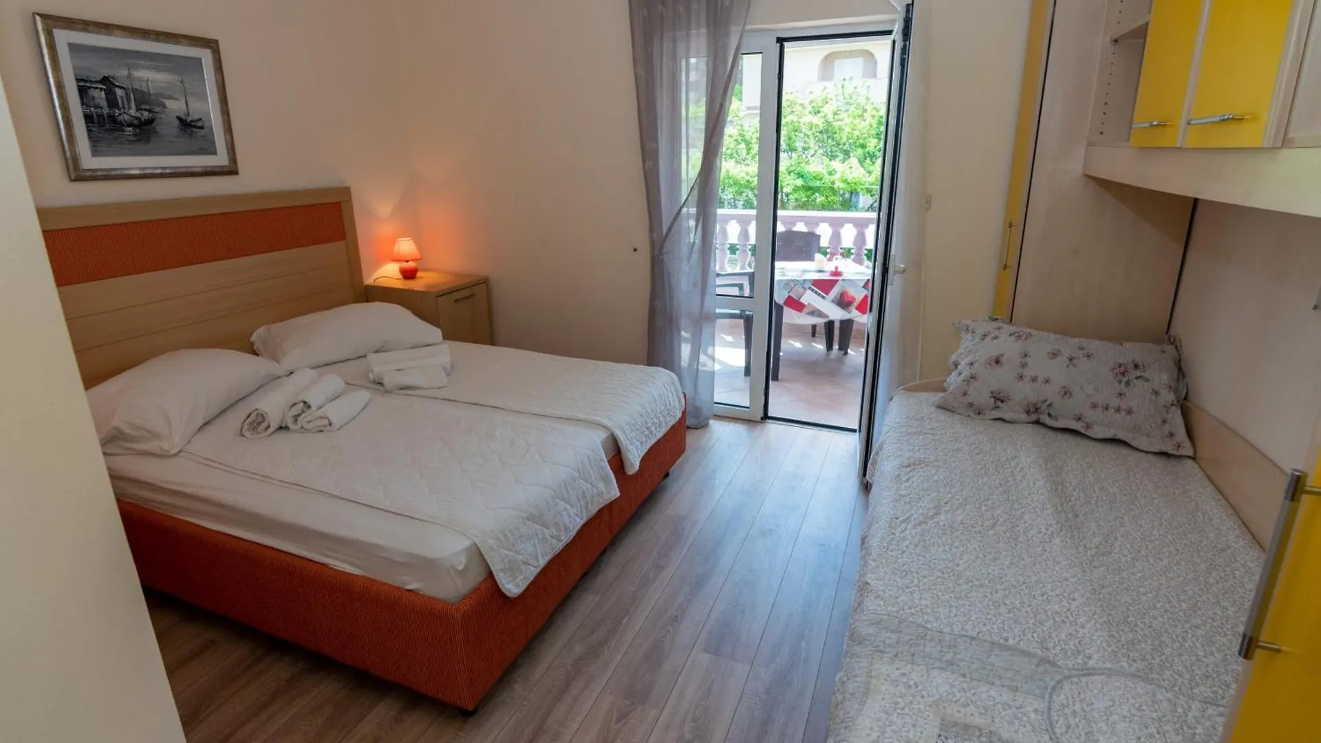 Apartments For Families With Children Lopar, Rab - 20830