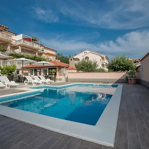  Apartman Dania